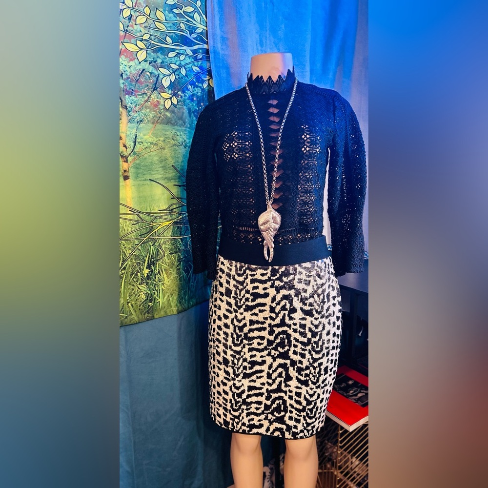 The Limited: Black & White Animal Print Sequin Lined Pencil Skirt - Picture 3 of 9